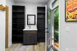 8587 Springridge Rd NE, Bainbridge Island, WA 98110 - Photo 9