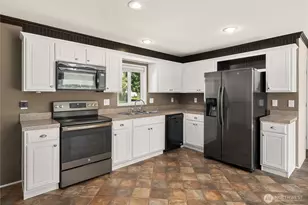 19026 2nd St E, Lake Tapps, WA 98391 - Photo 7