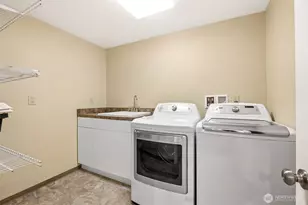 1300 SW 125th Pl, Seattle, WA 98146 - Photo 21