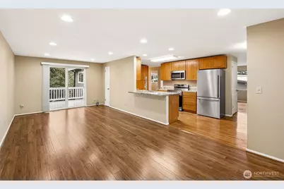 1300 SW 125th Place, Seattle, WA 98146 - Photo 9