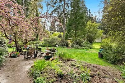 1605 153rd Avenue SE, Bellevue, WA 98007 - Photo 5