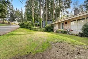1605 153rd Ave SE, Bellevue, WA 98007 - Photo 3