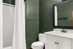 201 Galer St, Seattle, WA 98109 - Photo 9