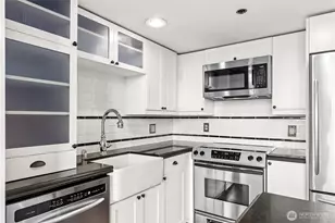 201 Galer St, Seattle, WA 98109 - Photo 5