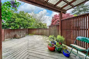 8218 Latona Ave NE, Seattle, WA 98115 - Photo 19