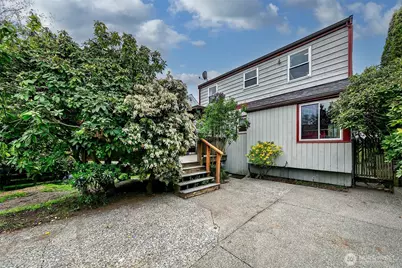 8218 Latona Avenue NE, Seattle, WA 98115 - Photo 21