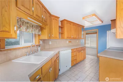 4121 N 18th Street, Tacoma, WA 98406 - Photo 13