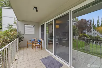 13259 15th Avenue NE #B7, Seattle, WA 98125 - Photo 17