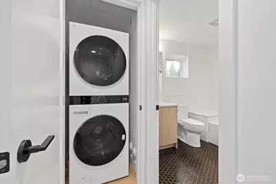 2011 Dexter Avenue N #A, Seattle, WA 98109 - Photo 21