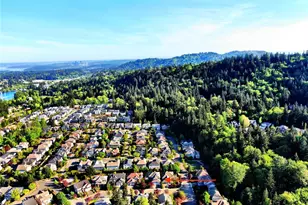 13918 SE 88th Pl, Newcastle, WA 98059 - Photo 3