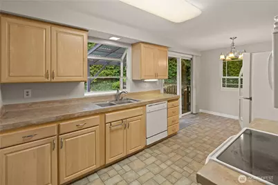 1519 NE 185th Street, Shoreline, WA 98155 - Photo 11