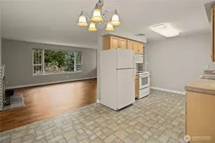 1519 NE 185th St, Shoreline, WA 98155 - Photo 15