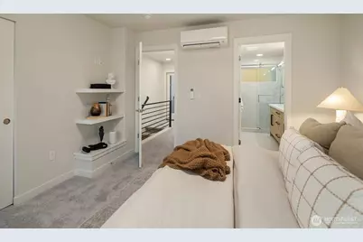 105 NW 39th Street #D, Seattle, WA 98107 - Photo 15