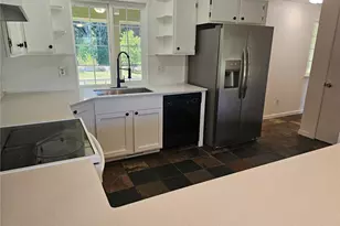 727 Tipsoo Loop S, Rainier, WA 98576 - Photo 11