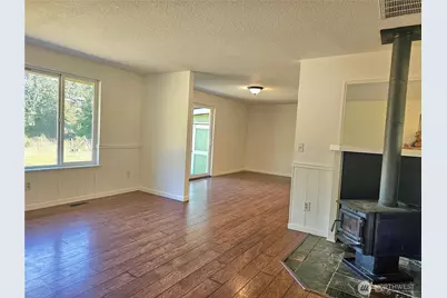 727 Tipsoo Loop S, Rainier, WA 98576 - Photo 15