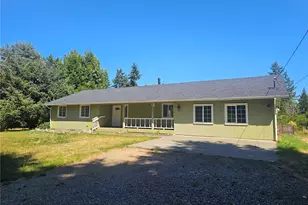 727 Tipsoo Loop S, Rainier, WA 98576 - Photo 1