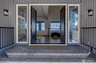 8001 Talbot Rd, Edmonds, WA 98026 - Photo 3
