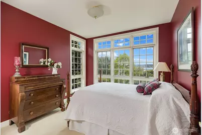6681 NE Windermere Street, Seattle, WA 98115 - Photo 39