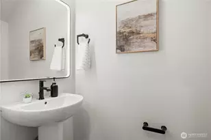13022 Corliss Ave N, Seattle, WA 98133 - Photo 13