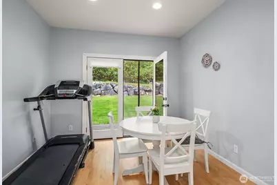 535 S 51st Court, Renton, WA 98055 - Photo 11