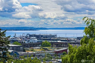 2219 13th Avenue W #5, Seattle, WA 98119 - Photo 31