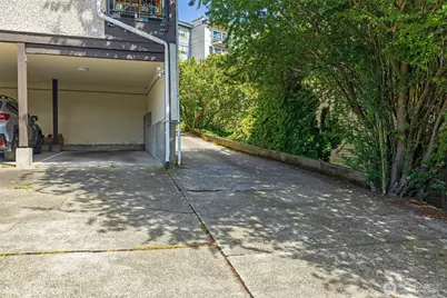 2219 13th Avenue W #5, Seattle, WA 98119 - Photo 25