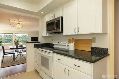 2219 13th Avenue W #5, Seattle, WA 98119 - Photo 11