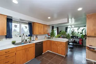 2717 S Laurel St, Port Angeles, WA 98362 - Photo 5