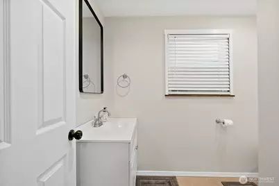 30022 6th Avenue SW, Federal Way, WA 98023 - Photo 17