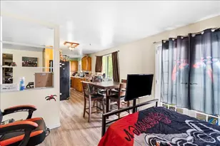 125 E 60th St, Tacoma, WA 98404 - Photo 5