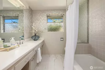 7348 55th Avenue NE, Seattle, WA 98115 - Photo 17