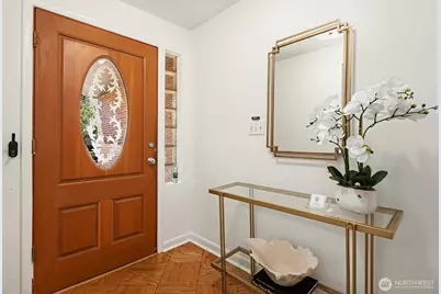 7348 55th Avenue NE, Seattle, WA 98115 - Photo 3