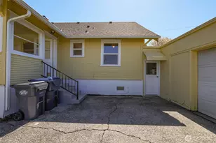 1320 4th St, Cosmopolis, WA 98537 - Photo 7
