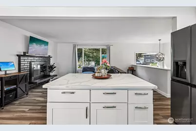 20917 22nd Avenue W, Lynnwood, WA 98036 - Photo 9