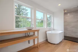 9301 Lohrer Ln NE, Olympia, WA 98516 - Photo 17