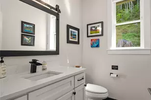 17345 Olympic Pl, Mount Vernon, WA 98274 - Photo 15