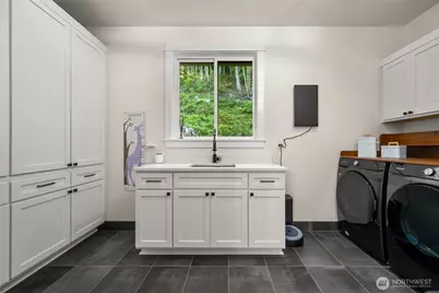 17345 Olympic Pl, Mount Vernon, WA 98274 - Photo 15