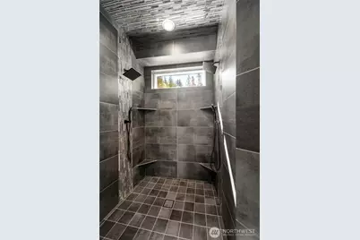 17345 Olympic Pl, Mount Vernon, WA 98274 - Photo 21