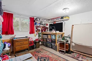 1616 SW Thistle St, Seattle, WA 98106 - Photo 15
