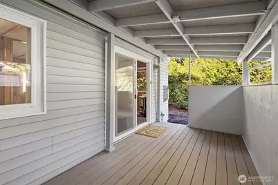 6037 NE Blakely Avenue, Bainbridge Island, WA 98110 - Photo 7