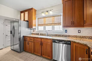 6837 S Thompson Ave, Tacoma, WA 98408 - Photo 9