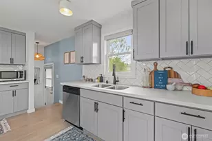 4707 S Brandon St, Seattle, WA 98118 - Photo 11