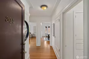 1902 Bigelow Ave N, Seattle, WA 98109 - Photo 3