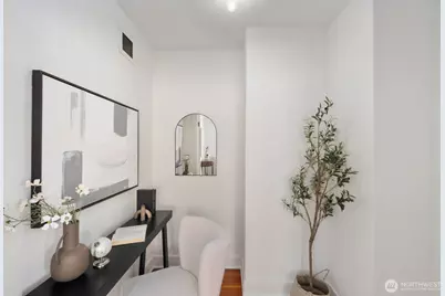 1902 Bigelow Avenue N #304, Seattle, WA 98109 - Photo 23