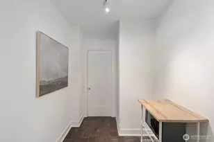 1902 Bigelow Ave N, Seattle, WA 98109 - Photo 17