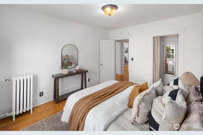 1902 Bigelow Avenue N #304, Seattle, WA 98109 - Photo 21