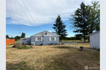 221 Third Street, Brewster, WA 98812 - Photo 11