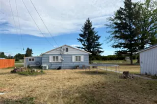 221 Third St, Brewster, WA 98812 - Photo 11