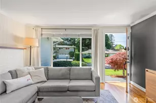 2012 168th Ave, Bellevue, WA 98008 - Photo 5