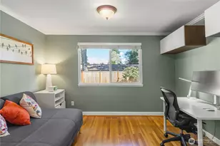2012 168th Ave, Bellevue, WA 98008 - Photo 11